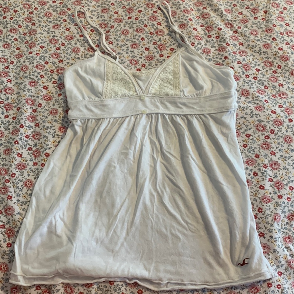 2000s Hollister white tank